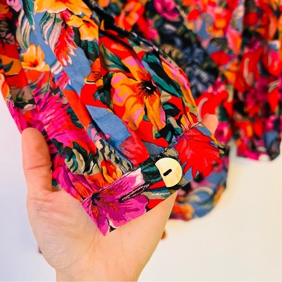 Olivaceous Flower Gorgeous Romper Small - Picture 6 of 9